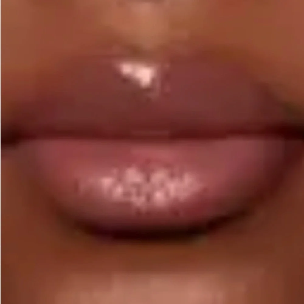 laura mercier Lip Glacé